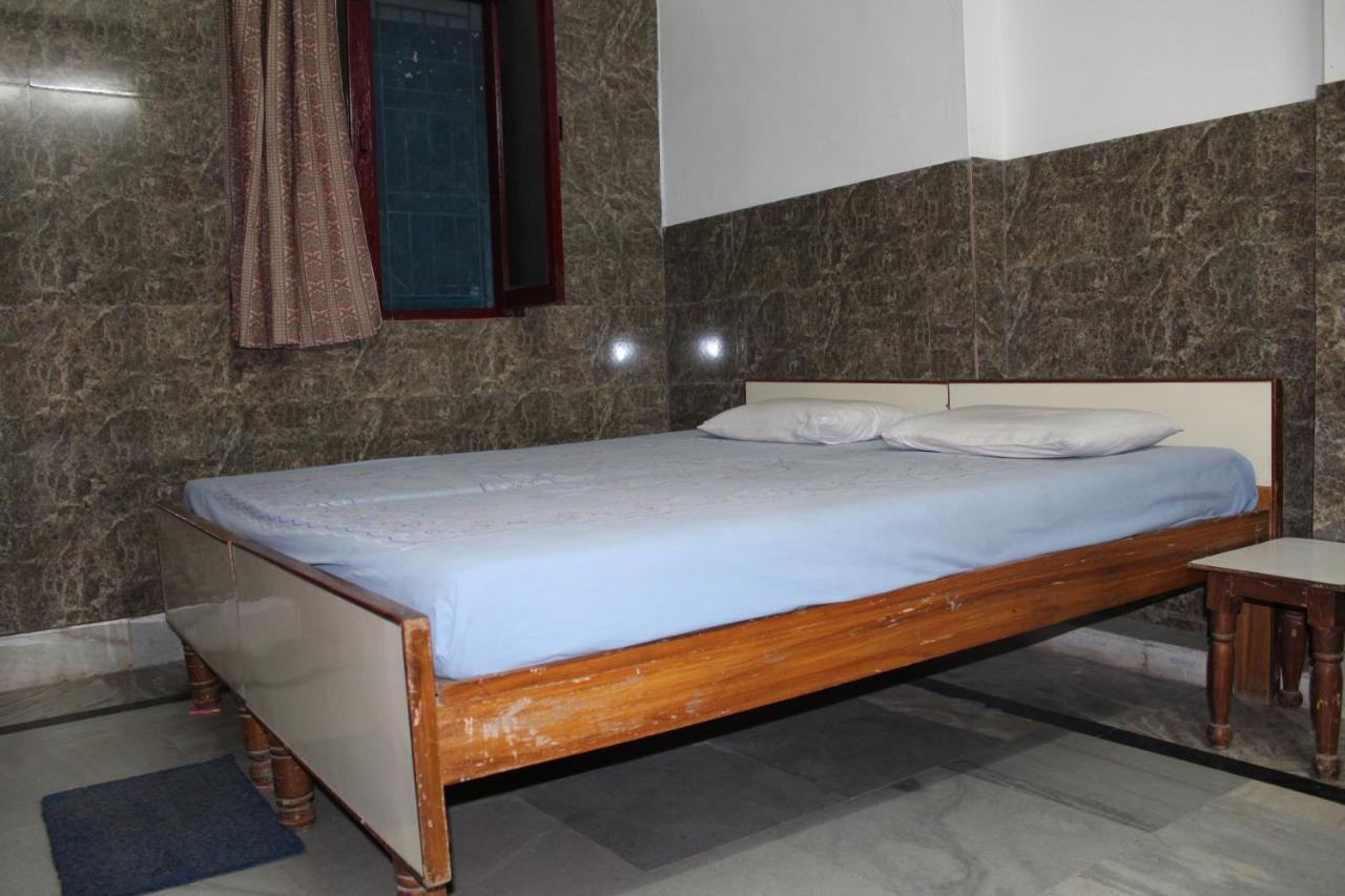 Laxmi Lodge Rishīkesh Exterior foto