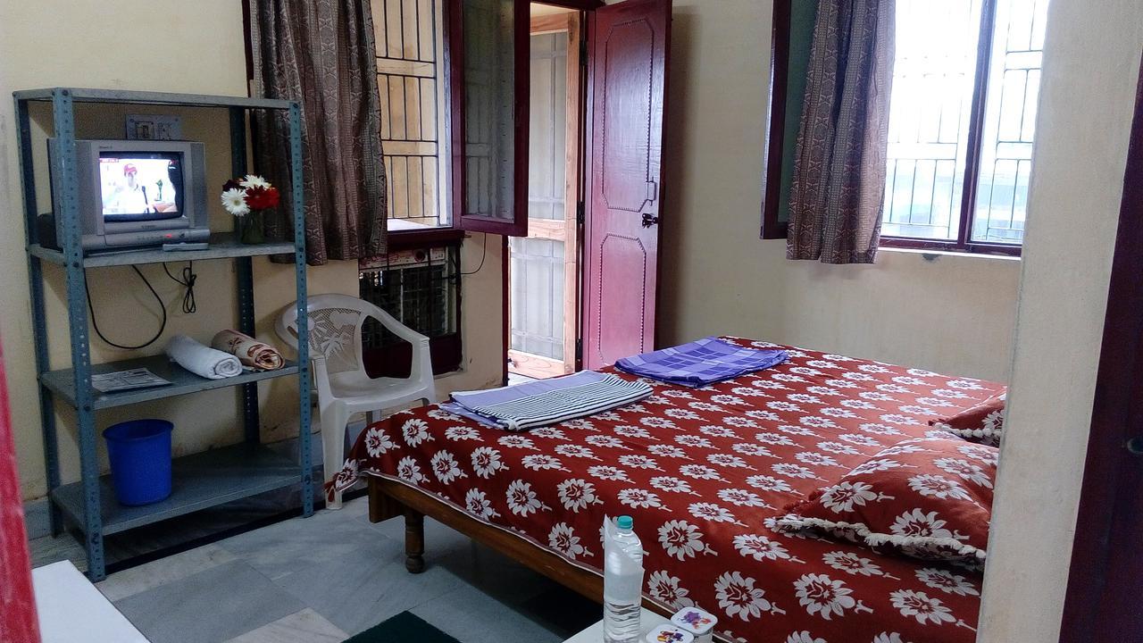 Laxmi Lodge Rishīkesh Exterior foto